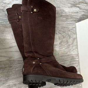 Womens tall Ugg riding boots brown suede size 6 with shearling inside